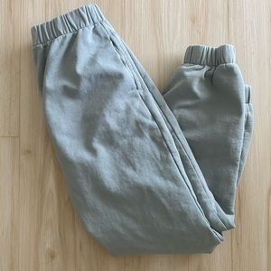 Brandy Melville Rosa Sweatpants